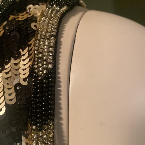 Beautiful sequined dress by DESIGNER TRINA TURK, SIZE 6, Black & Gold zebra. - Picture 7 of 15